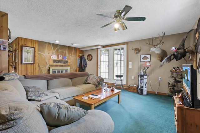 11138 York Road SW, Baltimore, OH 43105