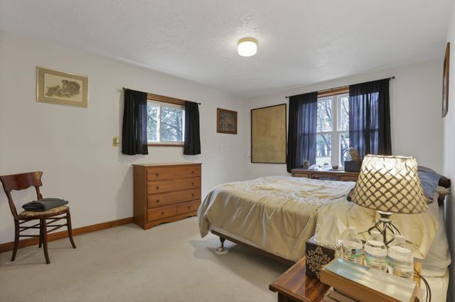 11138 York Road SW, Baltimore, OH 43105