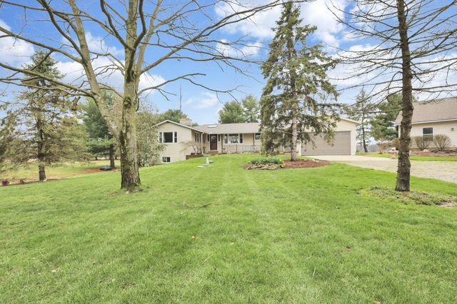 11138 York Road SW, Baltimore, OH 43105