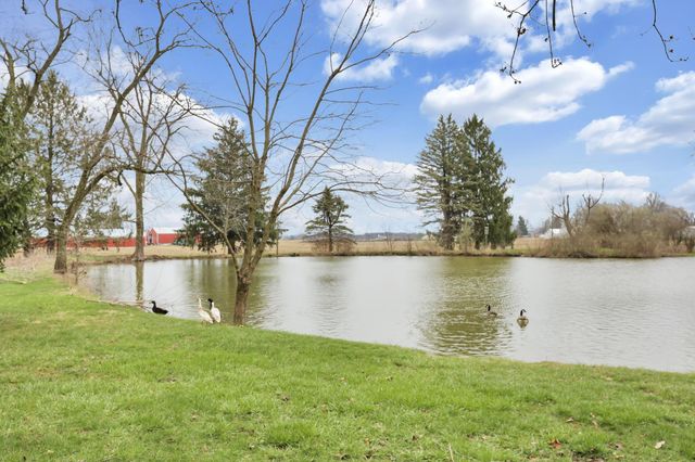 11138 York Road SW, Baltimore, OH 43105