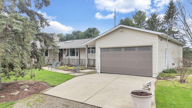 11138 York Road SW, Baltimore, OH 43105