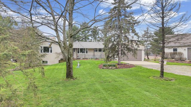 11138 York Road SW, Baltimore, OH 43105