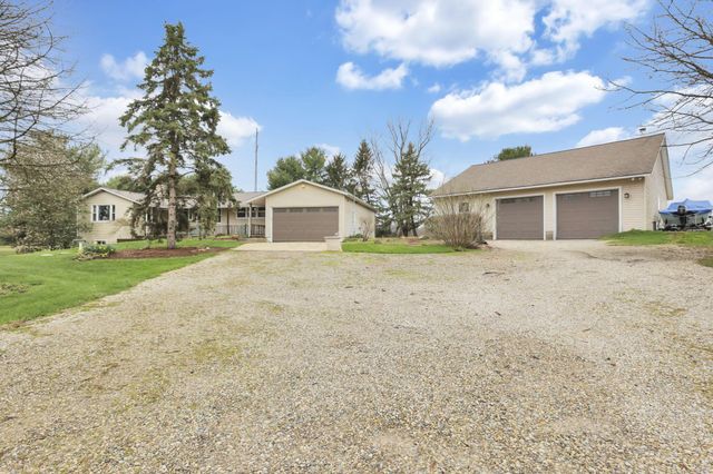 11138 York Road SW, Baltimore, OH 43105