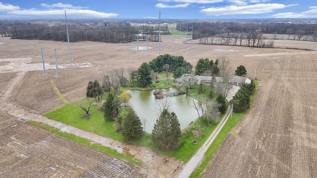 11138 York Road SW, Baltimore, OH 43105