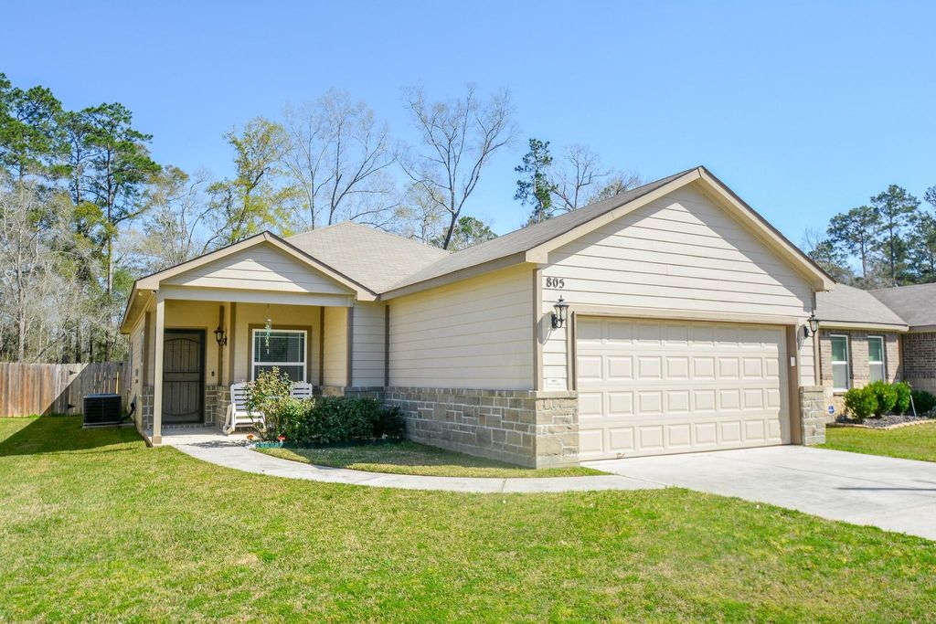 805 Willow Avenue, Cleveland, TX 77327