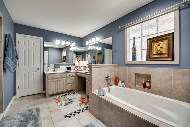 5305 Sherwood Dr, Midland, TX 79707