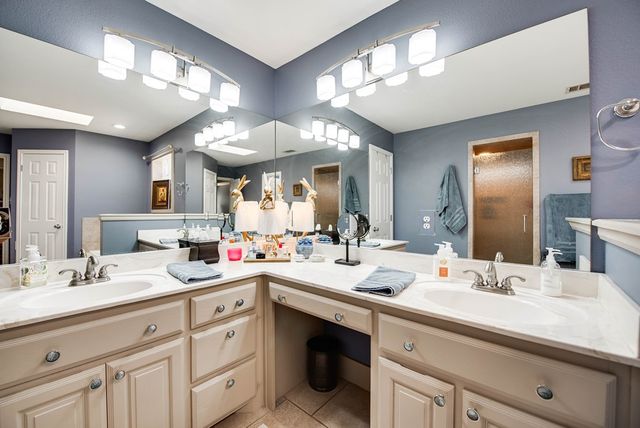 5305 Sherwood Dr, Midland, TX 79707