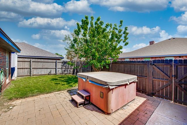 5305 Sherwood Dr, Midland, TX 79707