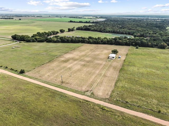 1362 County Road 2850, Honey Grove, TX 75446