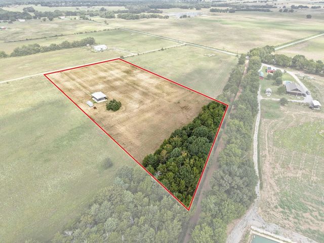 1362 County Road 2850, Honey Grove, TX 75446