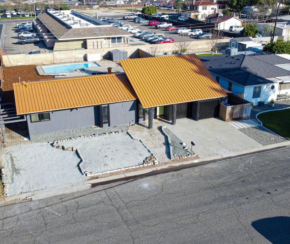 1812 S Bardo Street, Visalia, CA 93277