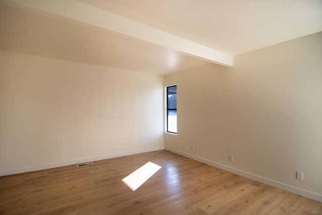 1812 S Bardo Street, Visalia, CA 93277