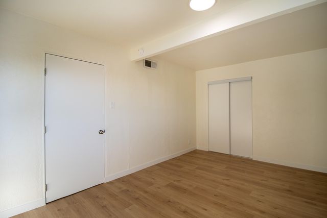 1812 S Bardo Street, Visalia, CA 93277