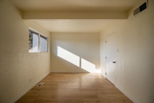 1812 S Bardo Street, Visalia, CA 93277