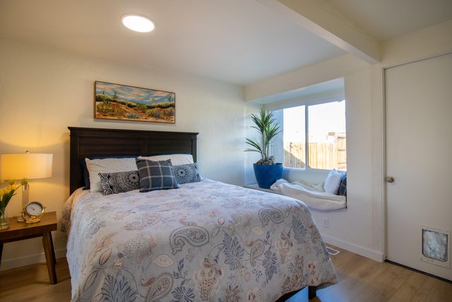 1812 S Bardo Street, Visalia, CA 93277