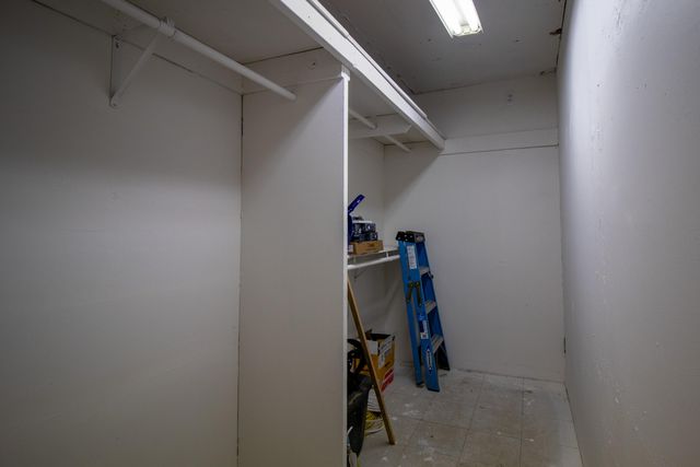 1812 S Bardo Street, Visalia, CA 93277