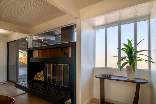 1812 S Bardo Street, Visalia, CA 93277