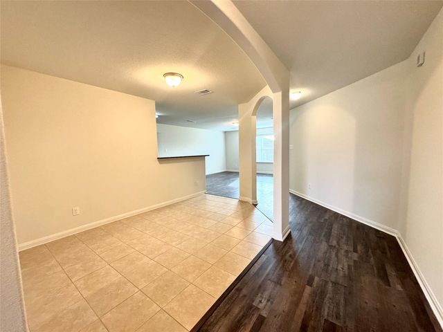 9418 Sky Blue Drive, Rosharon, TX 77583