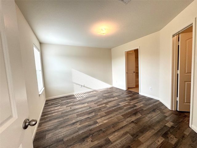 9418 Sky Blue Drive, Rosharon, TX 77583