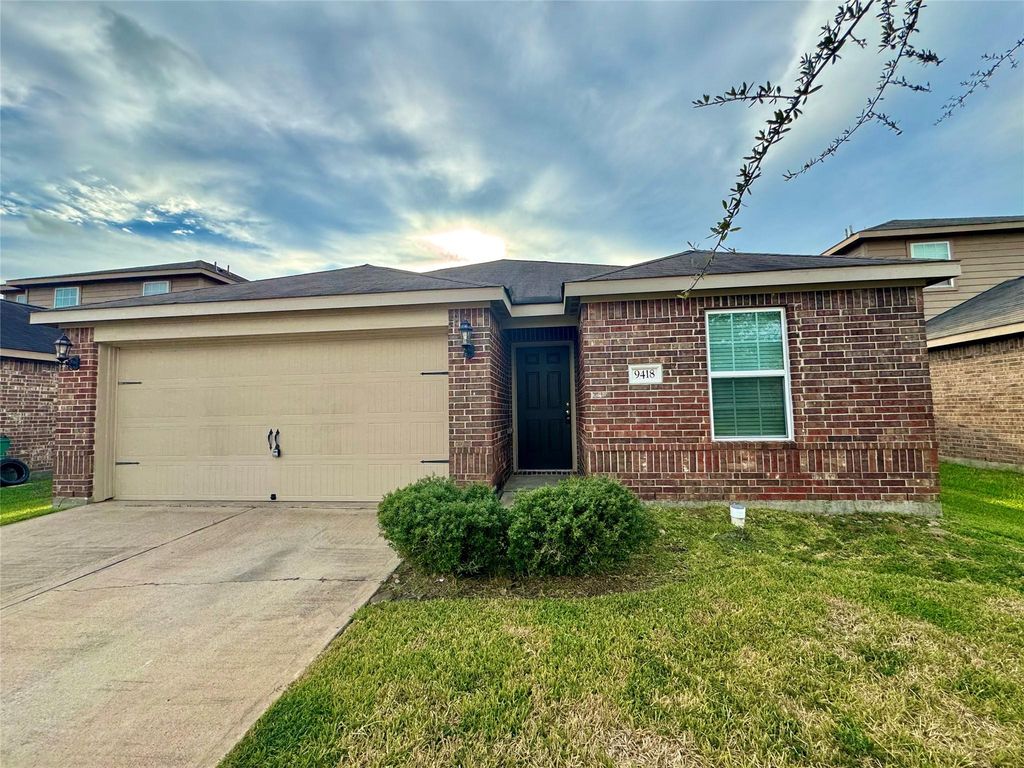 9418 Sky Blue Drive, Rosharon, TX 77583