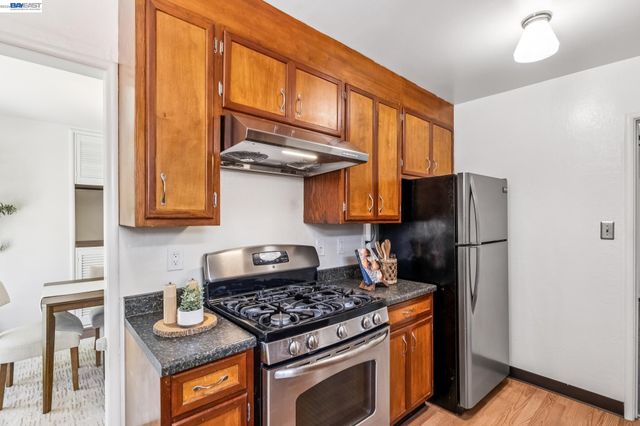 18810 Madison Ave, Castro Valley, CA 94546