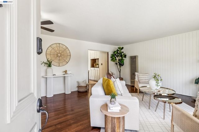 18810 Madison Ave, Castro Valley, CA 94546