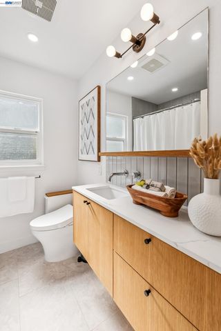 18810 Madison Ave, Castro Valley, CA 94546