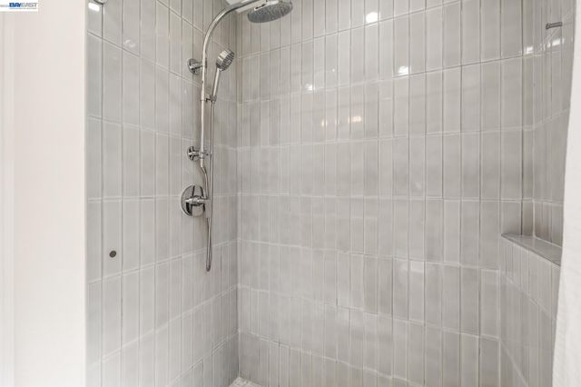 18810 Madison Ave, Castro Valley, CA 94546