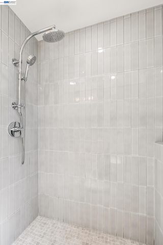 18810 Madison Ave, Castro Valley, CA 94546