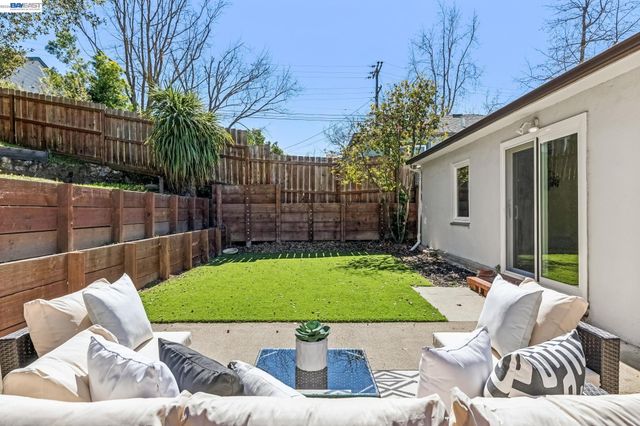 18810 Madison Ave, Castro Valley, CA 94546