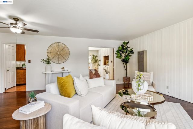 18810 Madison Ave, Castro Valley, CA 94546