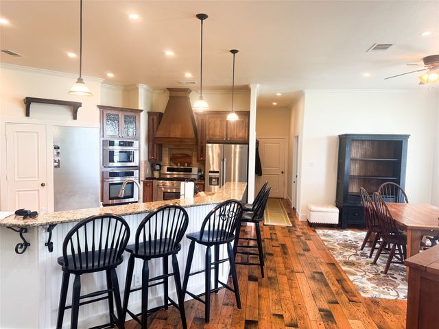 6670 Green Valley Circle, Aubrey, TX 76227