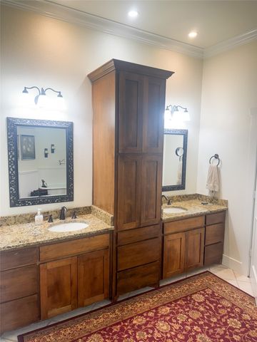 6670 Green Valley Circle, Aubrey, TX 76227