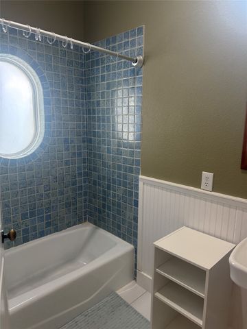6670 Green Valley Circle, Aubrey, TX 76227