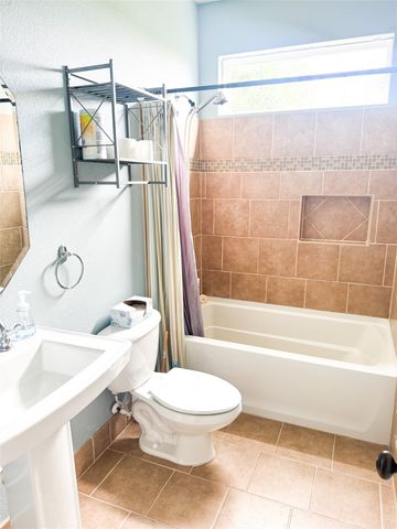 6670 Green Valley Circle, Aubrey, TX 76227