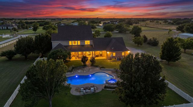 6670 Green Valley Circle, Aubrey, TX 76227