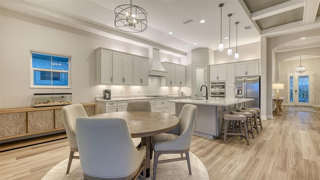 Image 11 of property listing at 17811 ROOST PLACE, Bradenton, FL 34211