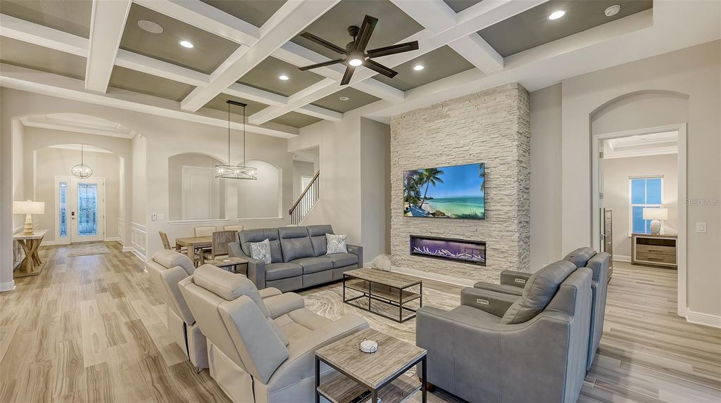 Image 3 of property listing at 17811 ROOST PLACE, Bradenton, FL 34211