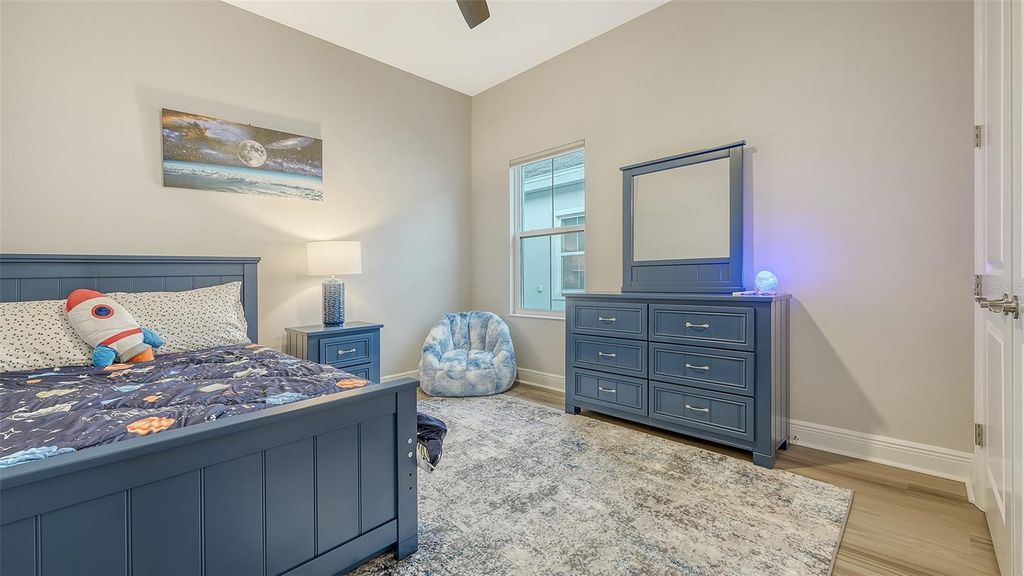 Image 27 of property listing at 17811 ROOST PLACE, Bradenton, FL 34211