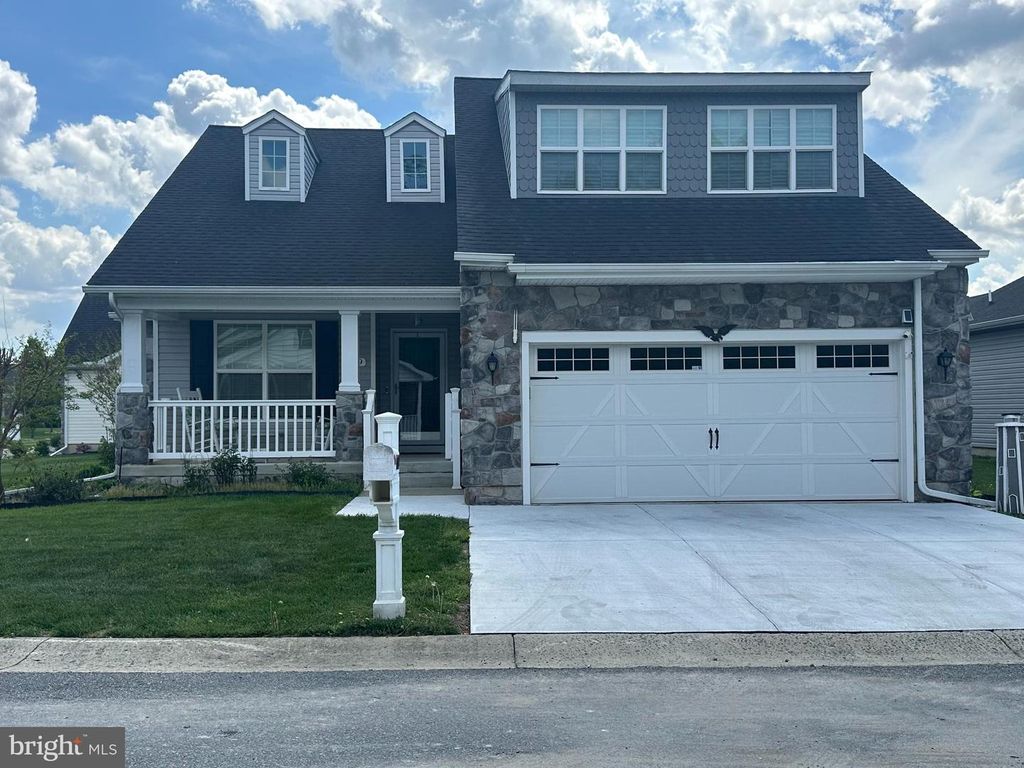 169 WINDING CARRIAGE LN, Dover, DE 19904