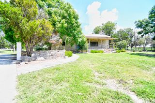 155-B Nimitz Dr, Kerrville, TX 78028