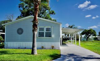 12 SE Spanish Way, Port St. Lucie, FL 34952