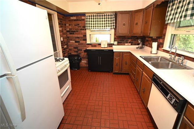 252 Rosemont Avenue, Austintown, OH 44515