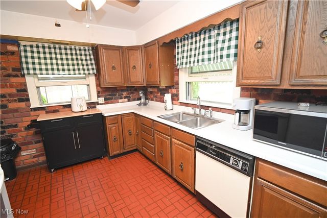 252 Rosemont Avenue, Austintown, OH 44515