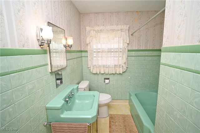 252 Rosemont Avenue, Austintown, OH 44515