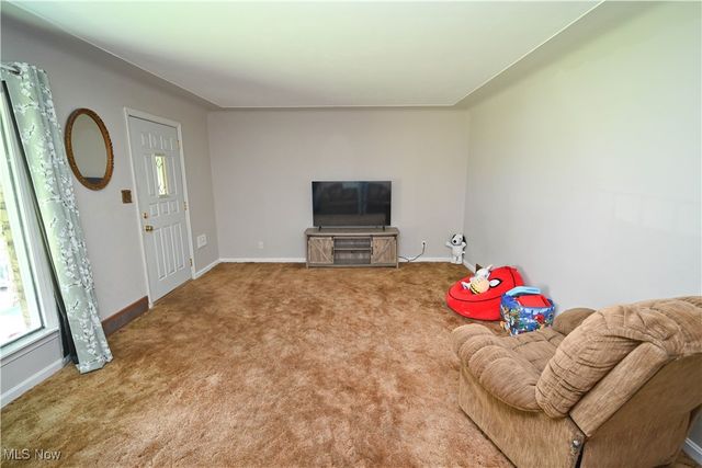 252 Rosemont Avenue, Austintown, OH 44515