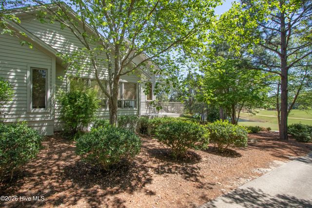 15 Shenecossett Lane, Pinehurst, NC 28374