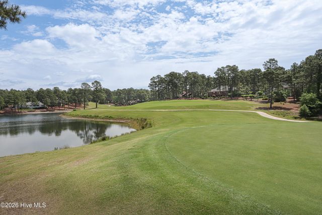 15 Shenecossett Lane, Pinehurst, NC 28374
