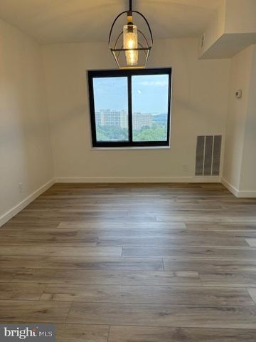 307 YOAKUM PKWY #1021, Alexandria, VA 22304