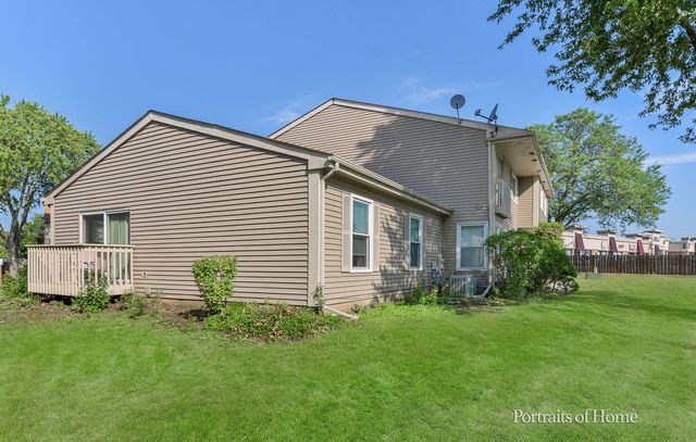 240 Algonquin Court A, Bolingbrook, IL 60440